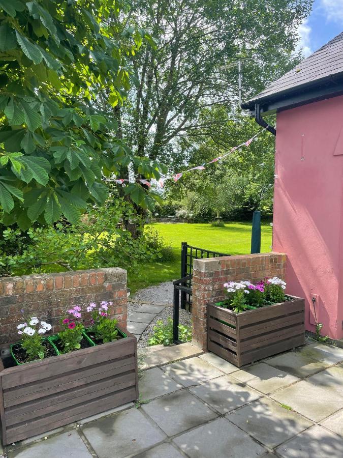 The Hideaway At Duffryn Mawr Self Catering Cowbridge