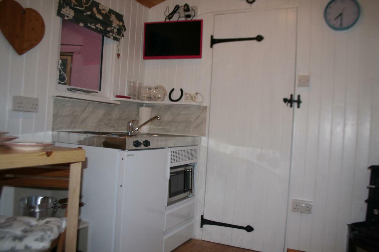 The Hideaway At Duffryn Mawr Self Catering * Cowbridge